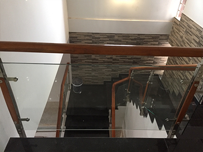 Cầu thang kiếng Biên Hòa 10